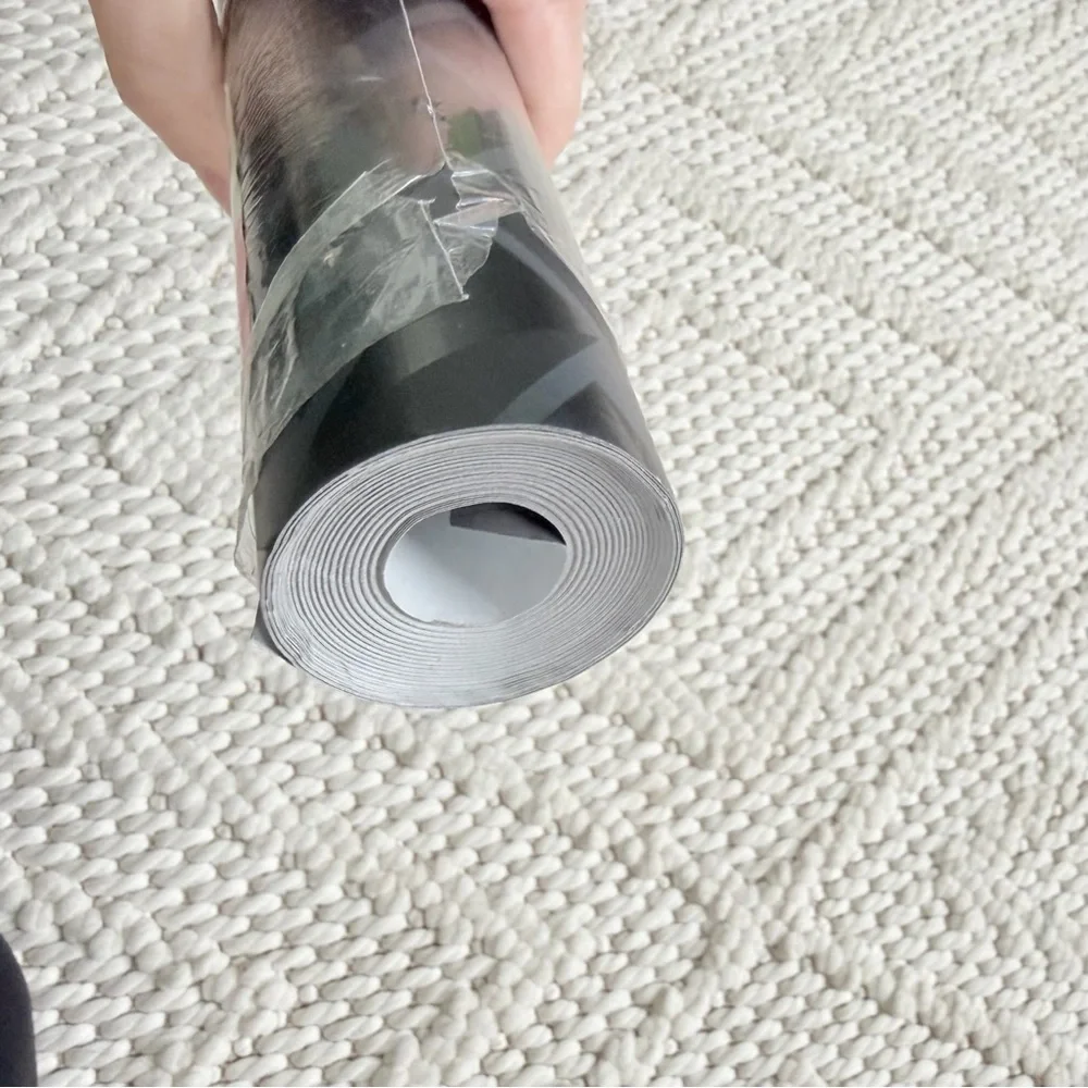 YORK WALLCOVERINGS Petite Pivots Roll of Wallpaper Roll 27’ L x 27” W Black Gray